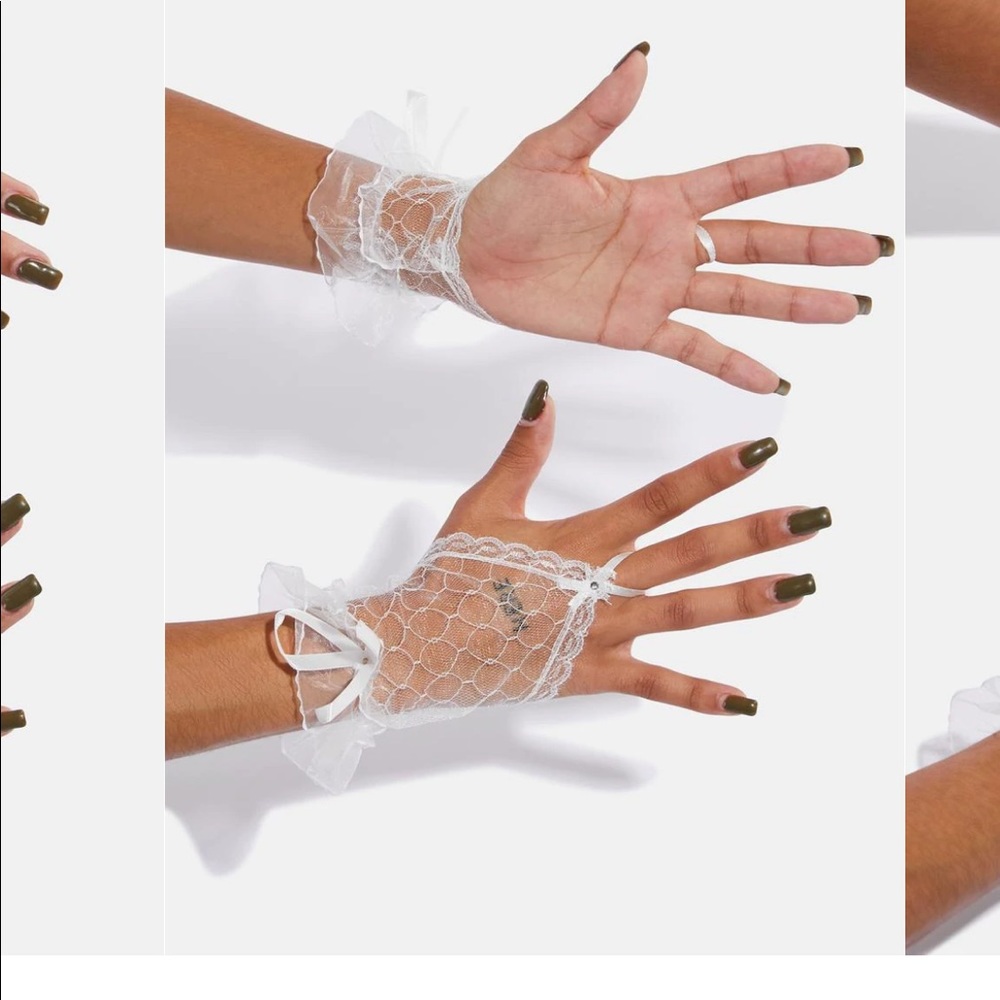 DOLLS KILL Bliss Make a Wish white fingerless gloves